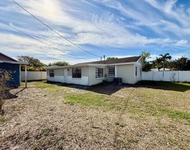 4109 W Wallace Avenue - Photo Thumbnail 25