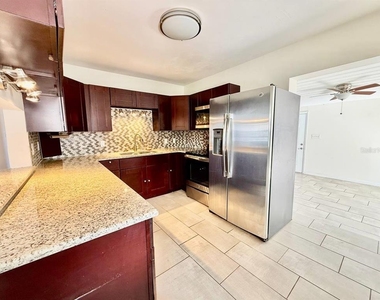 4109 W Wallace Avenue - Photo Thumbnail 6