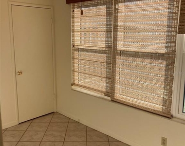 5750 80th Street N - Photo Thumbnail 15