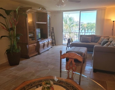 7405 Bay Island Drive S - Photo Thumbnail 37
