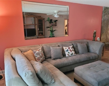 7405 Bay Island Drive S - Photo Thumbnail 32