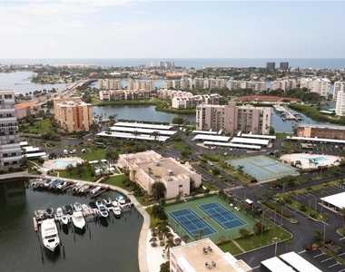 7405 Bay Island Drive S - Photo Thumbnail 3
