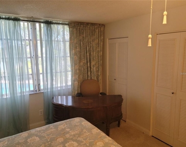 7405 Bay Island Drive S - Photo Thumbnail 19