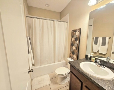 15267 Honeybell Drive - Photo Thumbnail 6