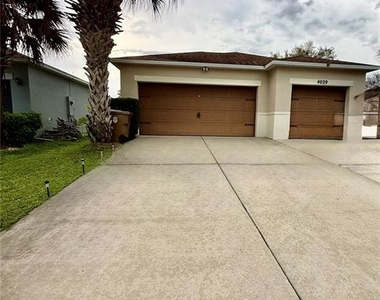 4029 Marina Isle Drive - Photo Thumbnail 8