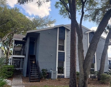 3827 Bay Club Circle - Photo Thumbnail 1