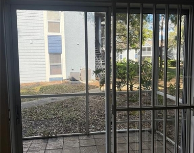 3827 Bay Club Circle - Photo Thumbnail 25