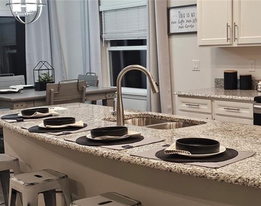 234 Polermo Avenue - Photo Thumbnail 7