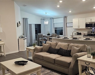234 Polermo Avenue - Photo Thumbnail 8