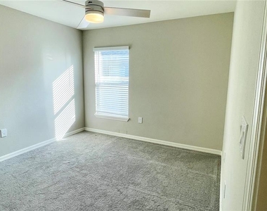 1387 Mountain Flower Lane - Photo Thumbnail 4
