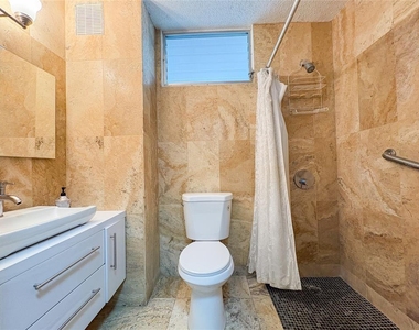 1 Madrid Cond. Lakeshore - Photo Thumbnail 9