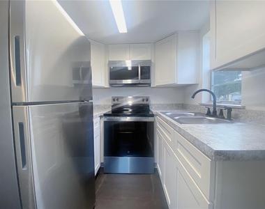 622 Booker Avenue - Photo Thumbnail 4