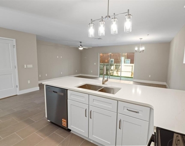 45 Se 15th Terrace - Photo Thumbnail 6