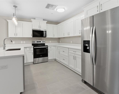 45 Se 15th Terrace - Photo Thumbnail 4