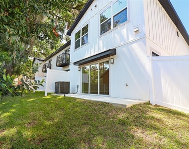 43 Se 15th Terrace - Photo Thumbnail 22