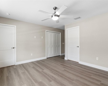 43 Se 15th Terrace - Photo Thumbnail 15