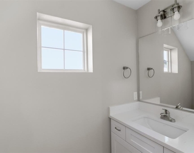 43 Se 15th Terrace - Photo Thumbnail 11