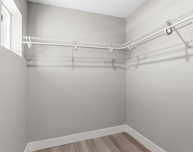 43 Se 15th Terrace - Photo Thumbnail 16