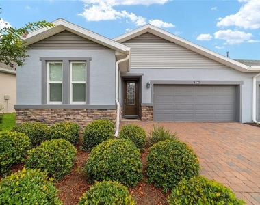 5361 Nw 33rd Place - Photo Thumbnail 2
