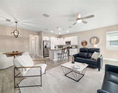 5361 Nw 33rd Place - Photo Thumbnail 16