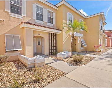 1017 Park Ridge Circle - Photo Thumbnail 1