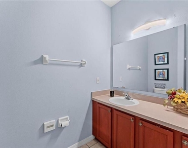 1017 Park Ridge Circle - Photo Thumbnail 15