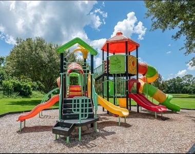 1017 Park Ridge Circle - Photo Thumbnail 18
