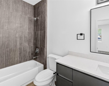 1611 Nw 29th Road - Photo Thumbnail 18