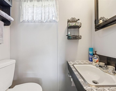 77 Wildwood Lane - Photo Thumbnail 13