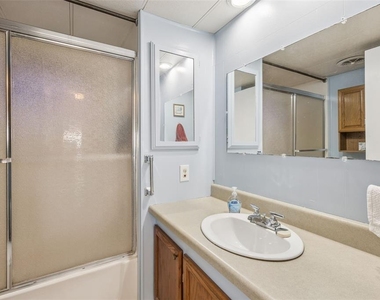 77 Wildwood Lane - Photo Thumbnail 12