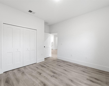 7047 N Lime Drive - Photo Thumbnail 18
