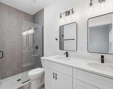 7047 N Lime Drive - Photo Thumbnail 15