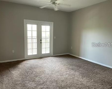 10831 Windsor Walk Drive - Photo Thumbnail 4