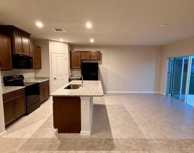 1607 Texas Avenue - Photo Thumbnail 1
