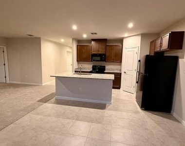 1607 Texas Avenue - Photo Thumbnail 4