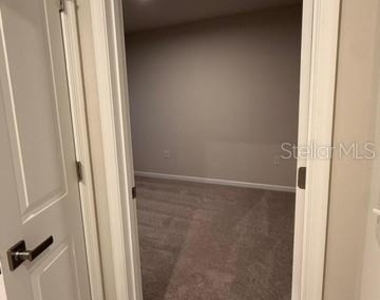 1607 Texas Avenue - Photo Thumbnail 9