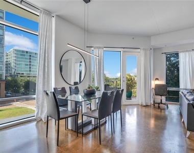 525 E Jackson Street - Photo Thumbnail 21