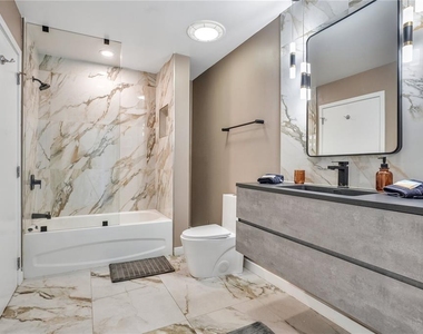 525 E Jackson Street - Photo Thumbnail 44