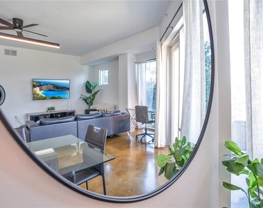525 E Jackson Street - Photo Thumbnail 26