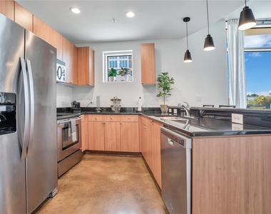 525 E Jackson Street - Photo Thumbnail 31