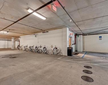 525 E Jackson Street - Photo Thumbnail 62