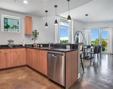 525 E Jackson Street - Photo Thumbnail 32