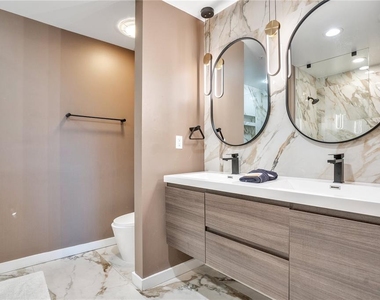 525 E Jackson Street - Photo Thumbnail 40
