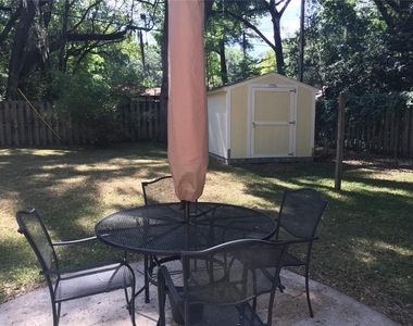 102 Nw 24th Street - Photo Thumbnail 10