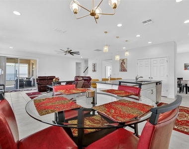 6070 Sierra Crown Street - Photo Thumbnail 17
