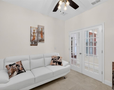 6070 Sierra Crown Street - Photo Thumbnail 37