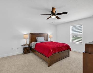 6070 Sierra Crown Street - Photo Thumbnail 24