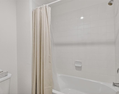 6070 Sierra Crown Street - Photo Thumbnail 31