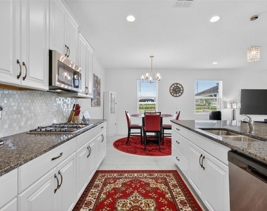 6070 Sierra Crown Street - Photo Thumbnail 15
