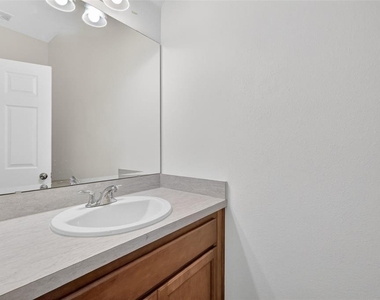 6070 Sierra Crown Street - Photo Thumbnail 38